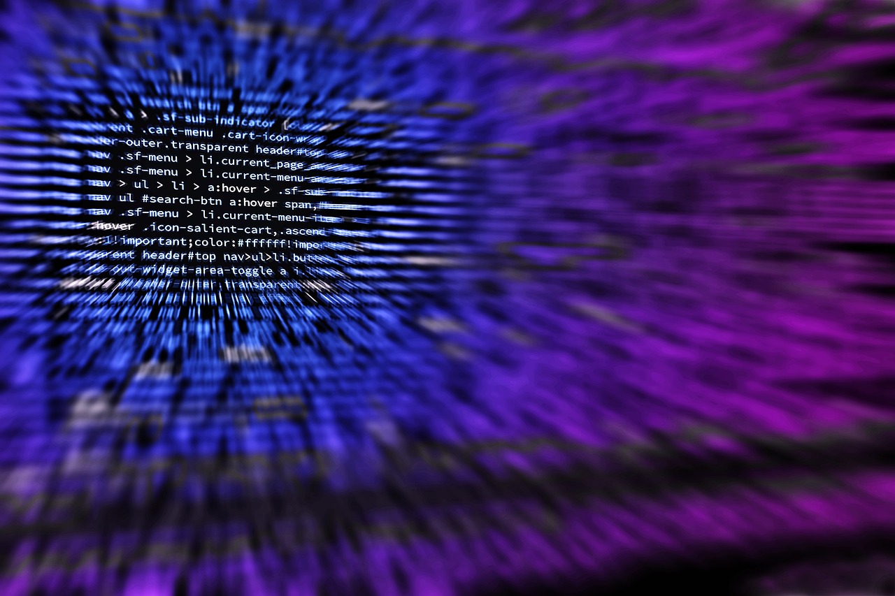 Quellcode auf einem Bildschirm mit einem Bewegungsunscharfe-Effekt